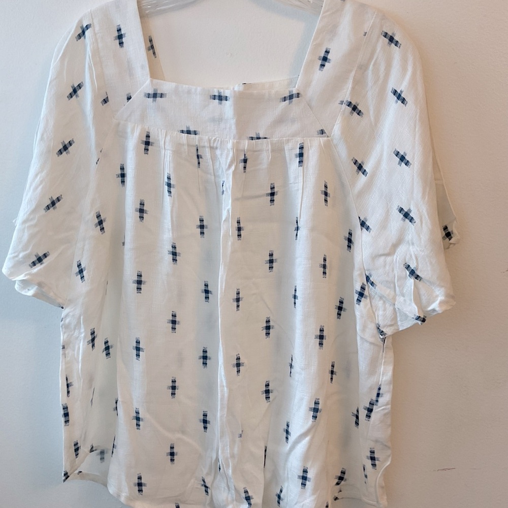 Universal thread summer boho blouse beige blue